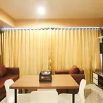 Modern 2Br Grand Kamala Lagoon Apartment By Travelio
